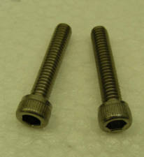 BOLT 8-32 x 7/8